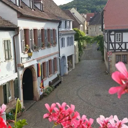 Haus Wasmuth - Dorfplatz Апартаменты *