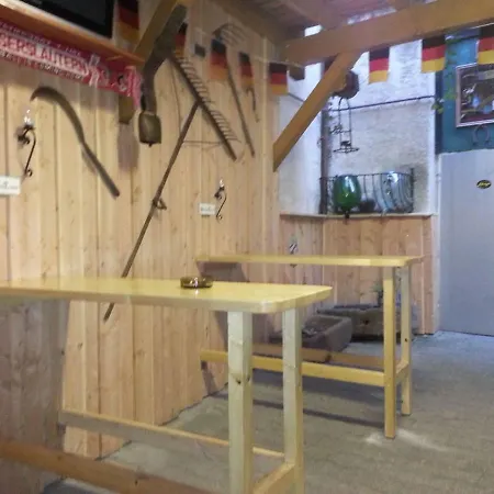 Апартаменты Haus Wasmuth - Dorfplatz Нойштадт-ан-дер-Вайнштрасе