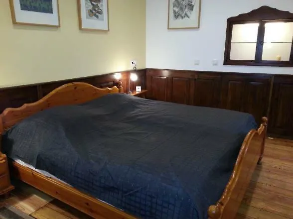 Haus Wasmuth - Dorfplatz * Нойштадт-ан-дер-Вайнштрасе